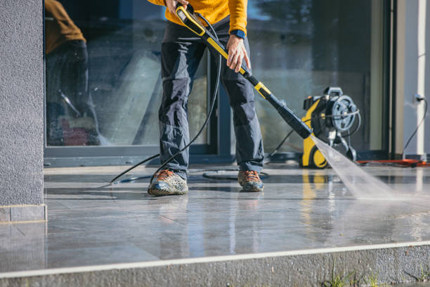 Best Concrete Pressure Washing  in Oak Hills, CA