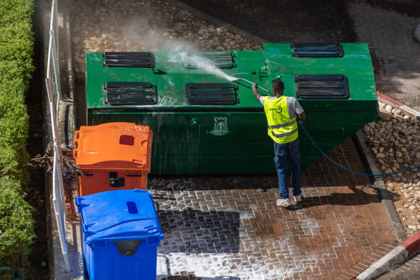 Best Commercial Pressure Washing  in Oak Hills, CA